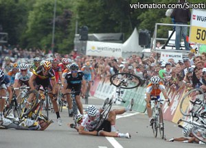 Tour de Suisse crash 2